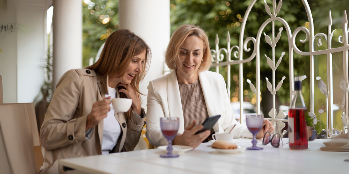 How To Make New Friends as a Single Woman Over 40